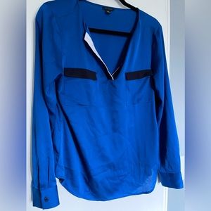 Ann Taylor v neck blouse